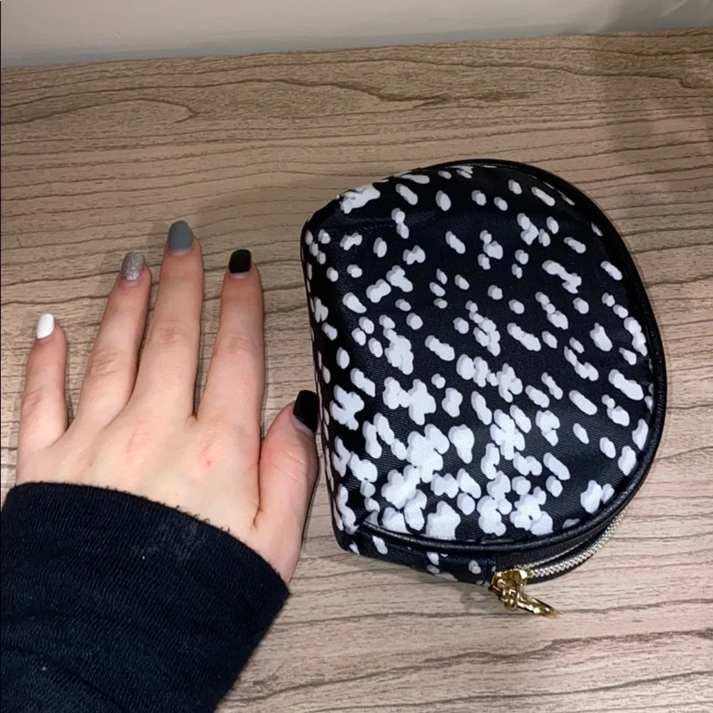 Tiny travel/makeup Bag